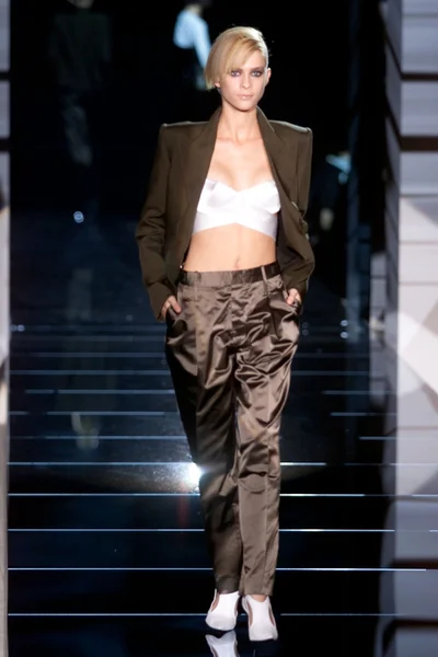 Look 26
